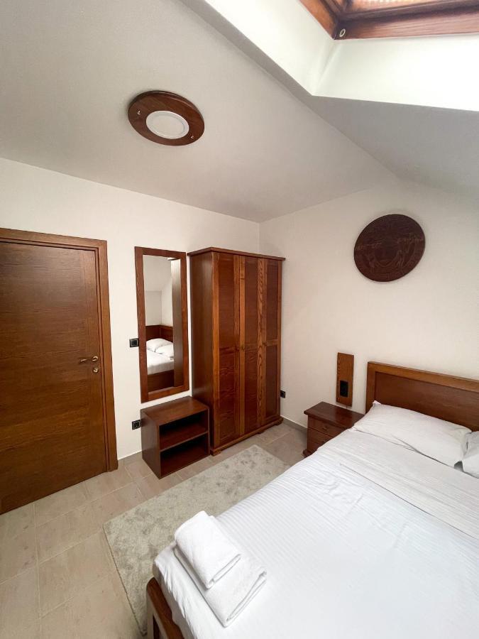 Apartments & Rooms Brijest Плав Екстер'єр фото