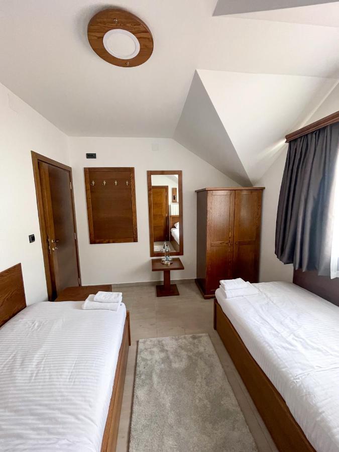 Apartments & Rooms Brijest Плав Екстер'єр фото