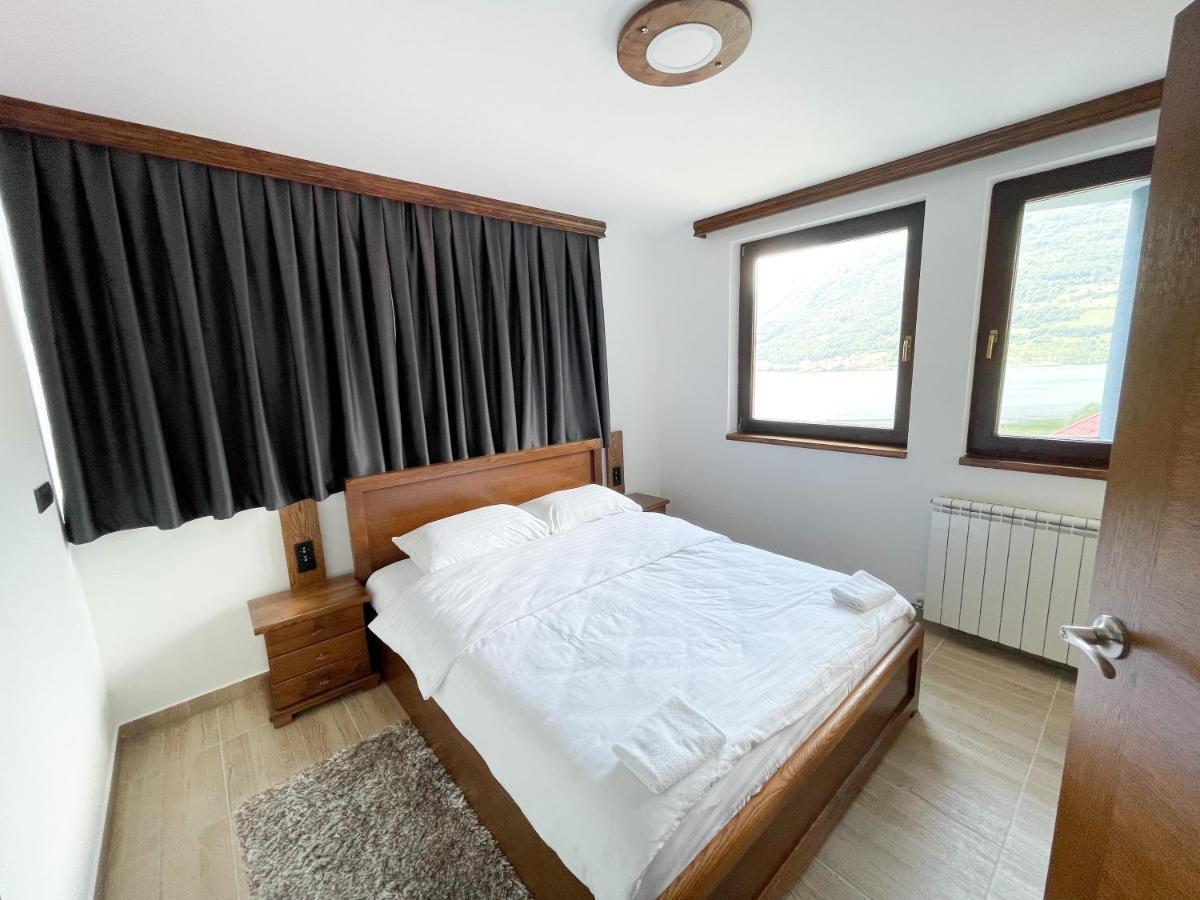 Apartments & Rooms Brijest Плав Екстер'єр фото
